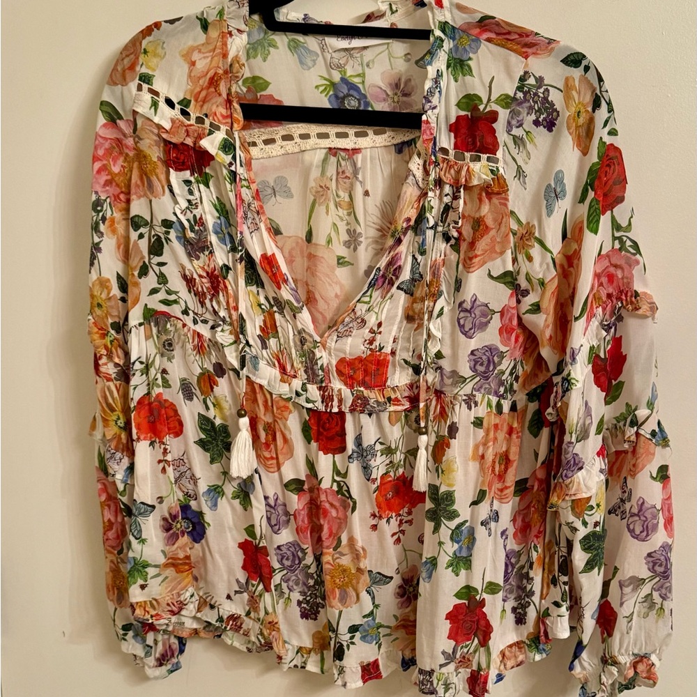 Beautiful floral Evelyn and Annie blouse.